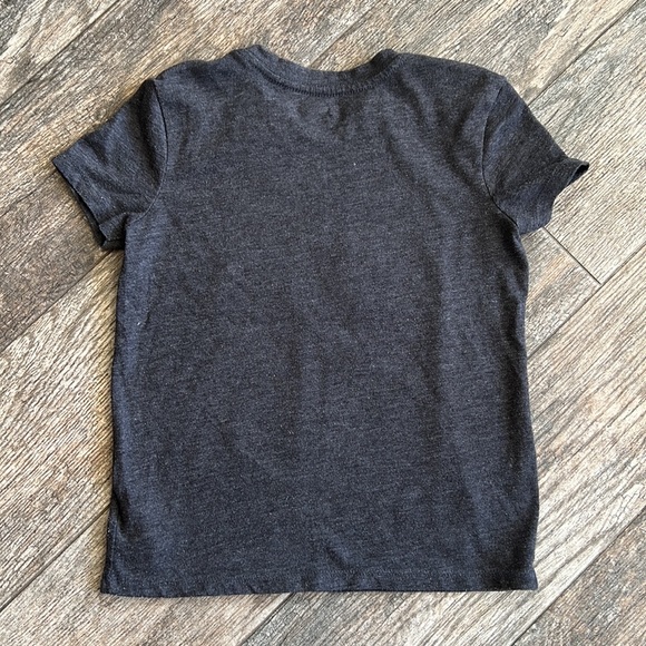 Old navy unicorn tee - Picture 6 of 6